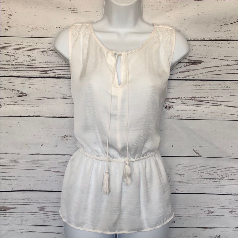 Gorgeous White Flowy Tank Top w/Ties Sz M